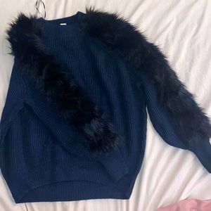 Limited edition H&M holidays season sweater